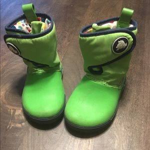 Crocs green winter boot size 7